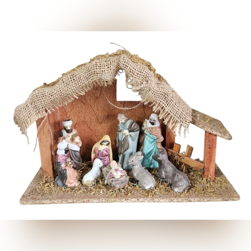 Rustic Wooden Christmas Nativity Manger 10 Piece Set with 9 Porcelain Figures